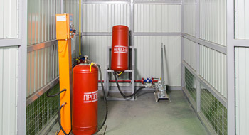 Gas cylinder filling station